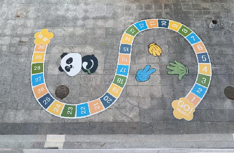  石泉地面游戏彩绘