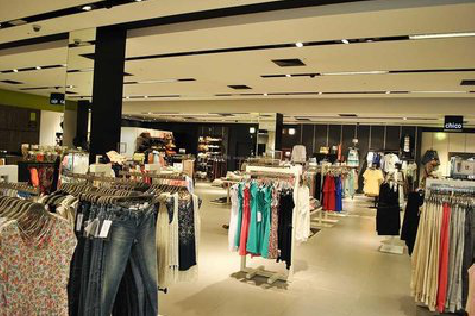  石泉商场里的店面怎么装修？